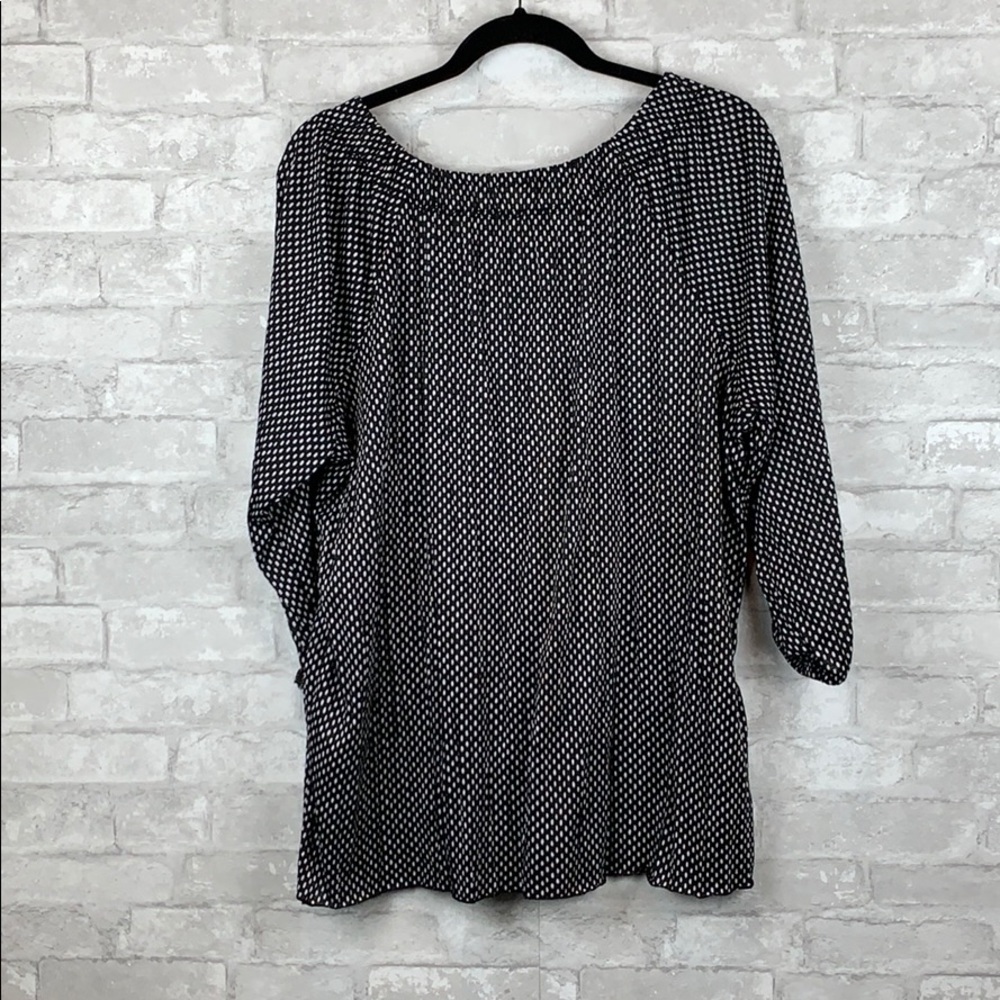 Black/white womens XL Blouse